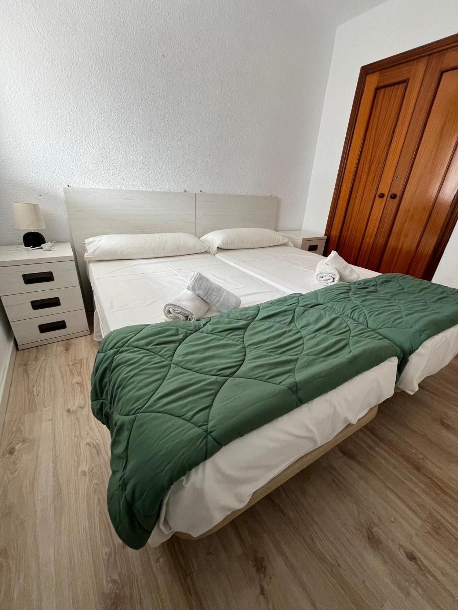Service Apart Lazaro- Apartamentos Aguamarina 14 Кальпе Экстерьер фото